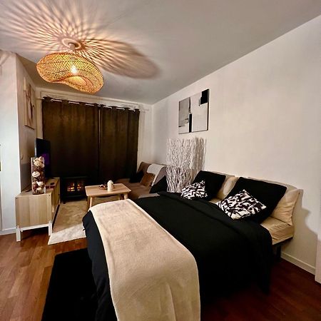 Ferienwohnung "Moonlight" Gare A 10Min De Paris, Wifi, Terrasse , Parking Argenteuil Exterior foto